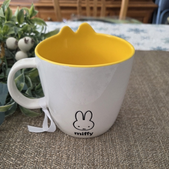 Yellow and White Miffy Mug - Picture 2 of 5